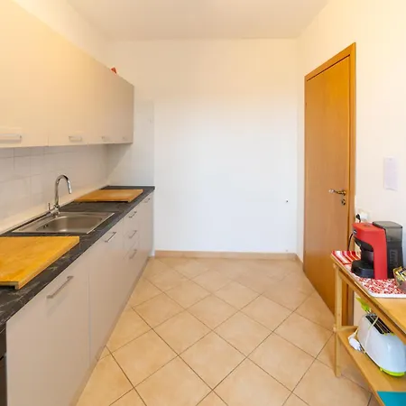 Holiday home Lo Stagnone Volante - In *